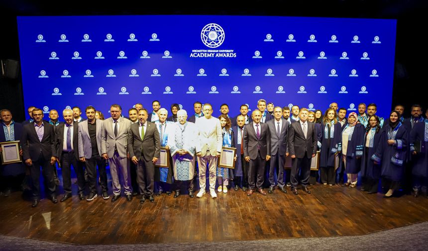 NEÜ’de akademi ödülleri sahiplerini buldu