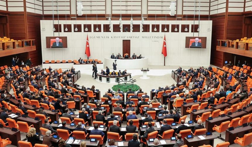 TBMM'de öğrenci affı ve yükseköğretim teklifi tartışıldı! Muhalefet ve iktidardan dikkat çeken değerlendirmeler