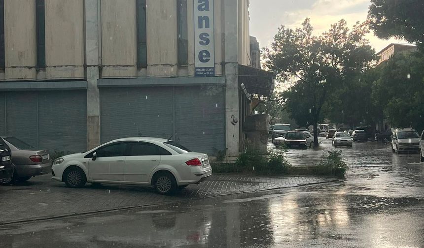 Beklenen yağmur başladı!