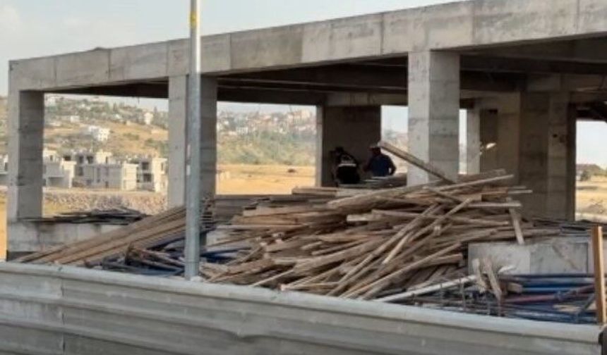 İnşaatta korkutan kaza! Zemin kattan bodruma düşen işçi hastaneye kaldırıldı