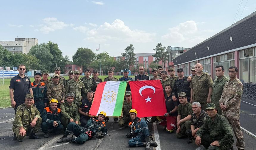 Uluslararası krizlerde Konya imzası: Sınırdaki büyük yangınlar için Türk uzmanlar sahaya indi