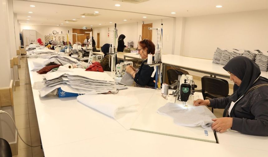 Konya Modeli Belediyecilik’le 25 atölyede kadınlara dev istihdam!