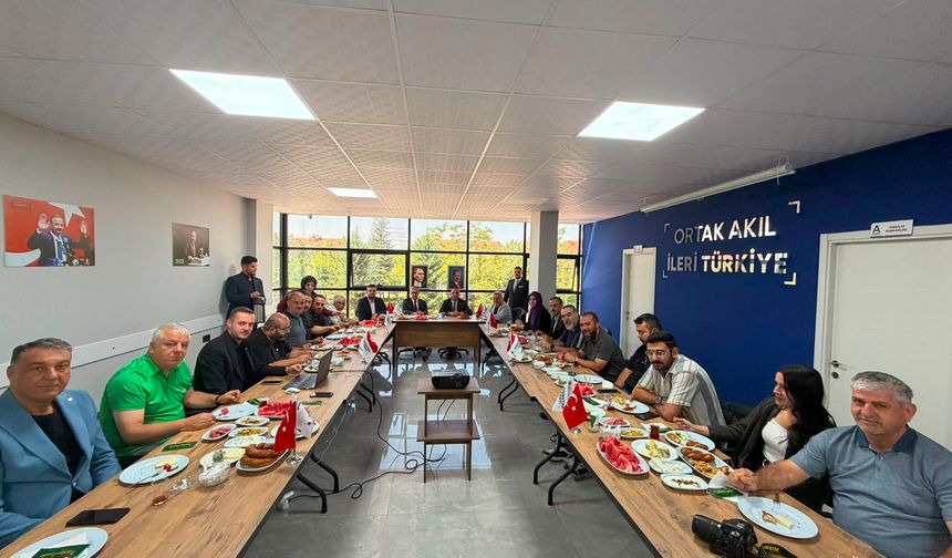 Anahtar Parti 31 ilçede eş zamanlı sahaya indi