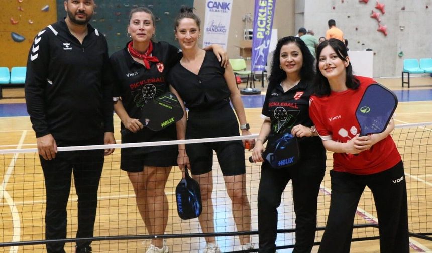 Öğretmenler için pickleball dönemi başlıyor