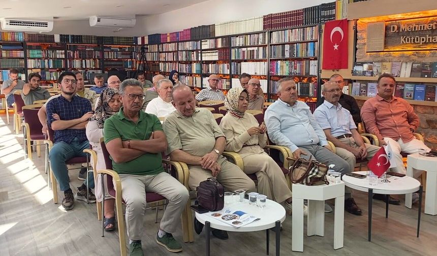 Konya’nın hafızasındaki vali konuşuldu