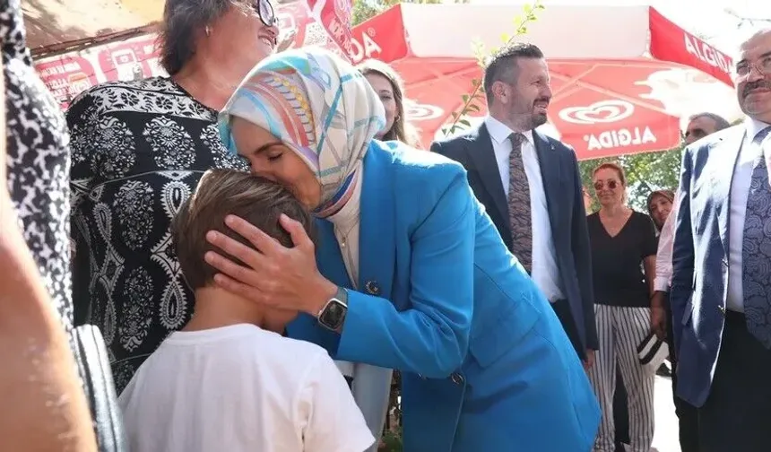 Bakan Göktaş devlet himayesindeki çocuklarla Çocuk Köyü’nde bir araya geldi!