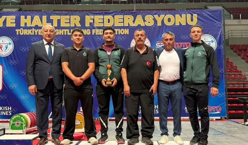 Karatay Belediyespor Türkiye Halter Şampiyonası’nda göğsümüzü kabarttı