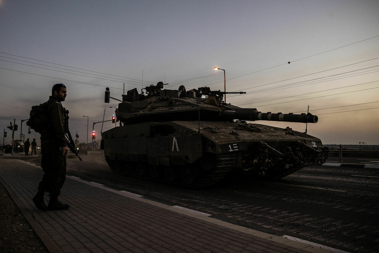 AA-20231012-32384964-32384959-ISRAILIN_GAZZE_SINIRINDA_TANK_HAREKETLILIGI