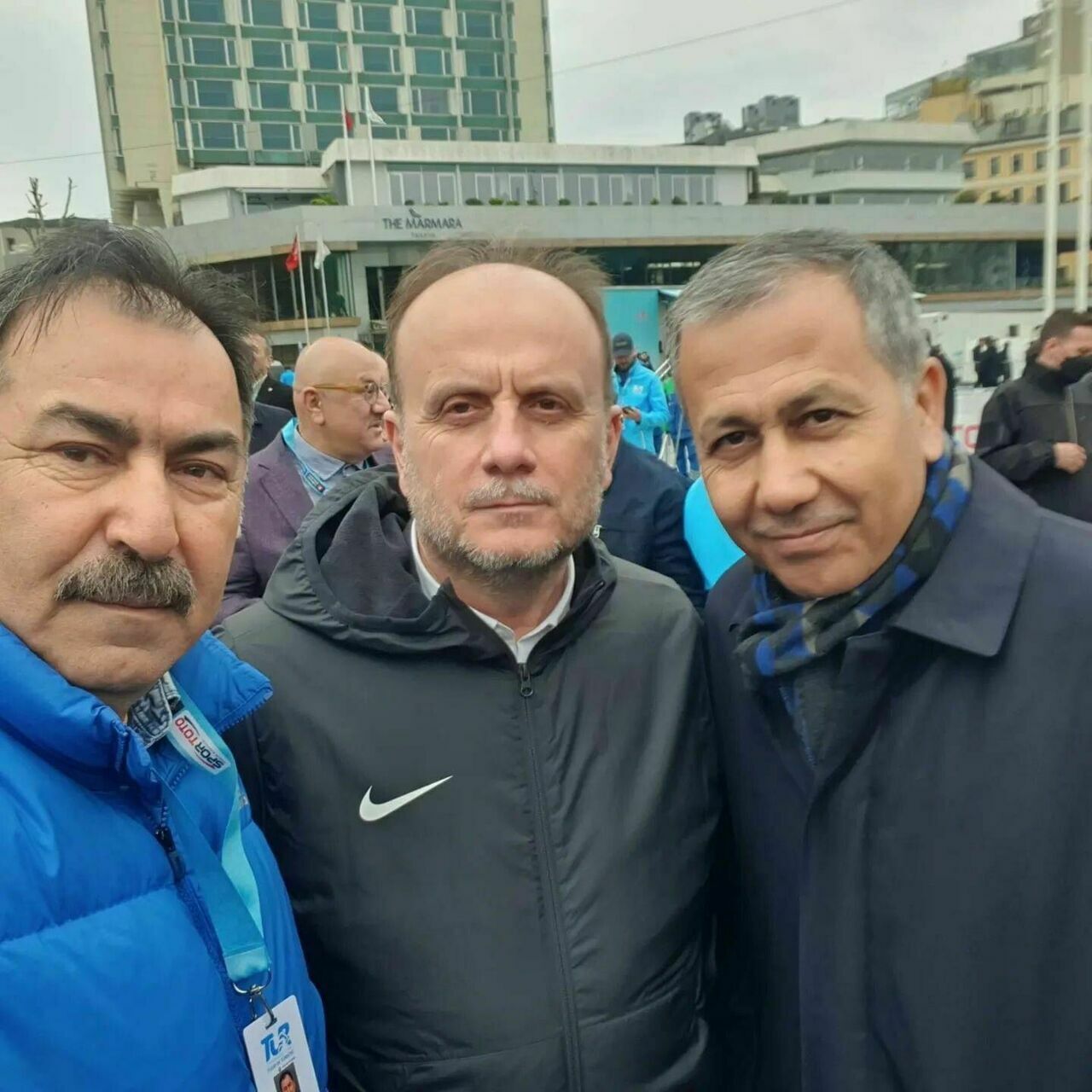 recep çınar içine gir köşe