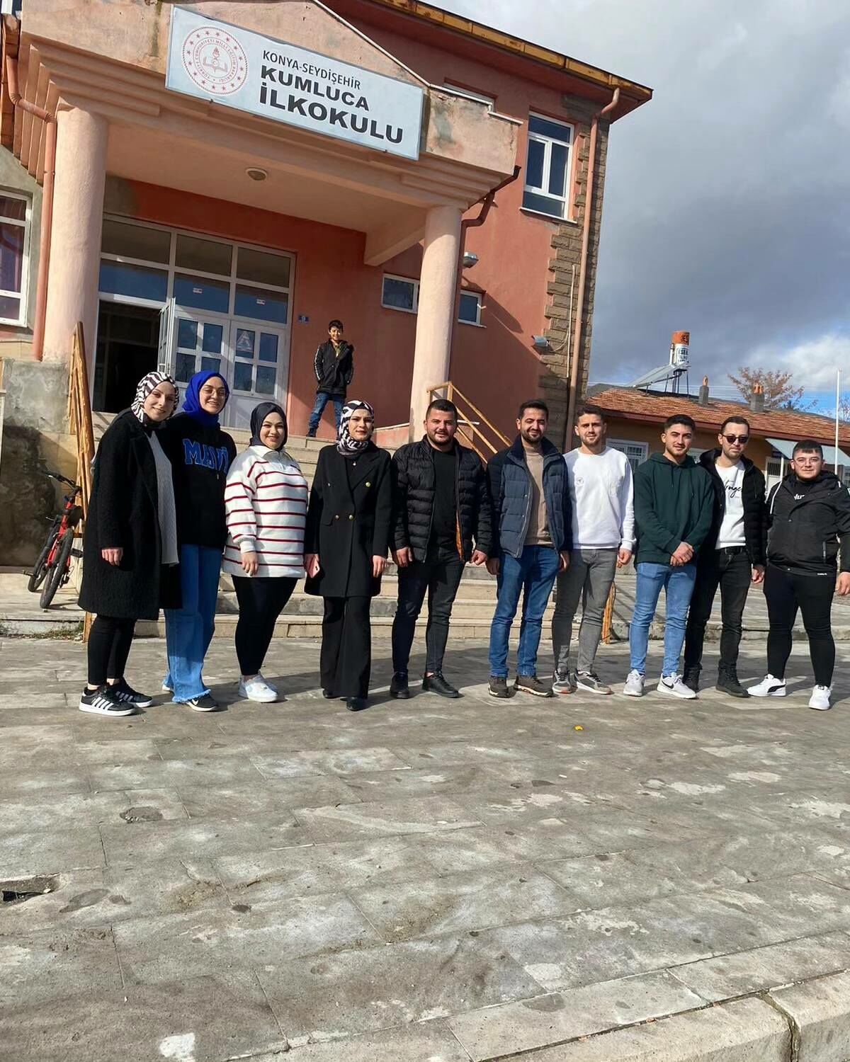 Ak Parti Seydişehir Gençlik Kolları Başkanlığı Çocukların Yüzünü Güldürdü (4)