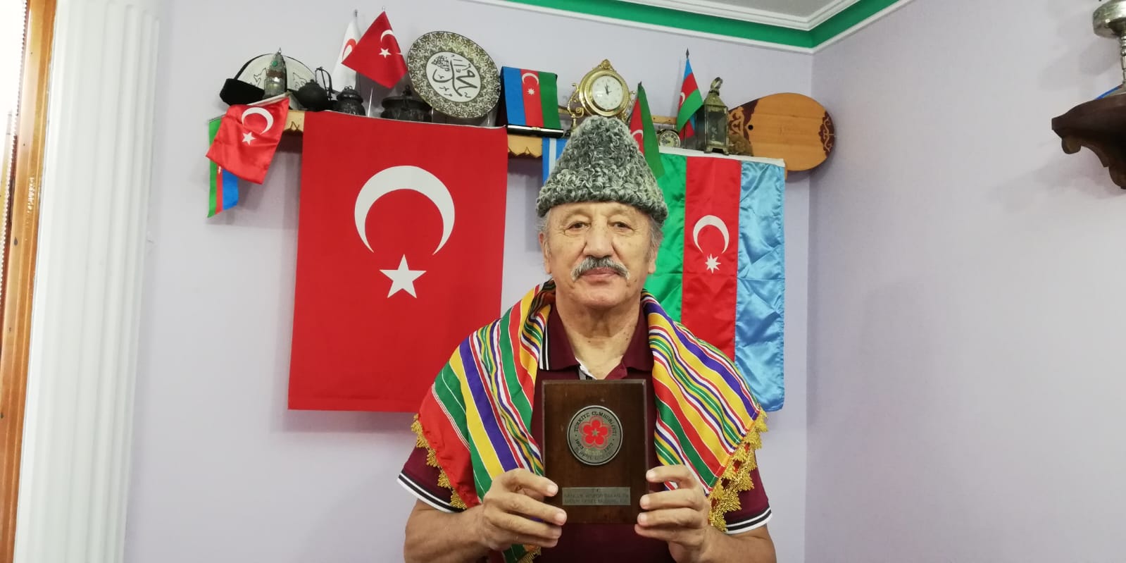 Yavuz, 1973 yılı Konya İzci Lideri olarak 50.yıl ödülünü Ankara’da törenle aldı