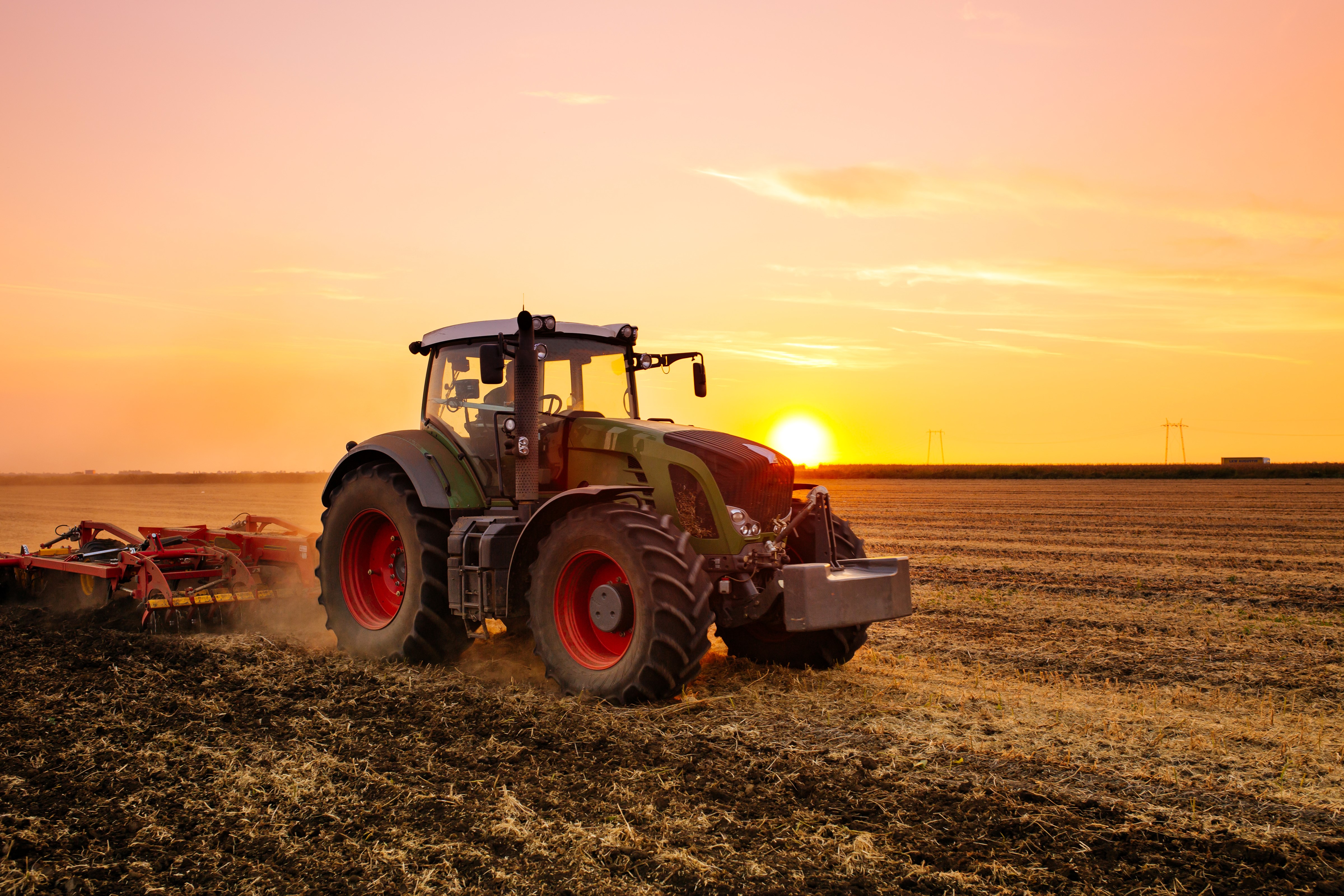 830251-Fields-Sunrises-and-sunsets-Agricultural-machinery