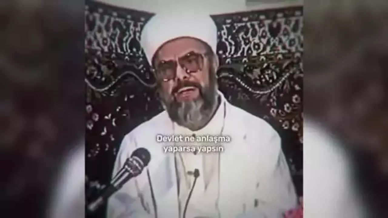 Büyük İslam alimi Mahmud Esad Coşan'ın boykot nasihati gündem oldu