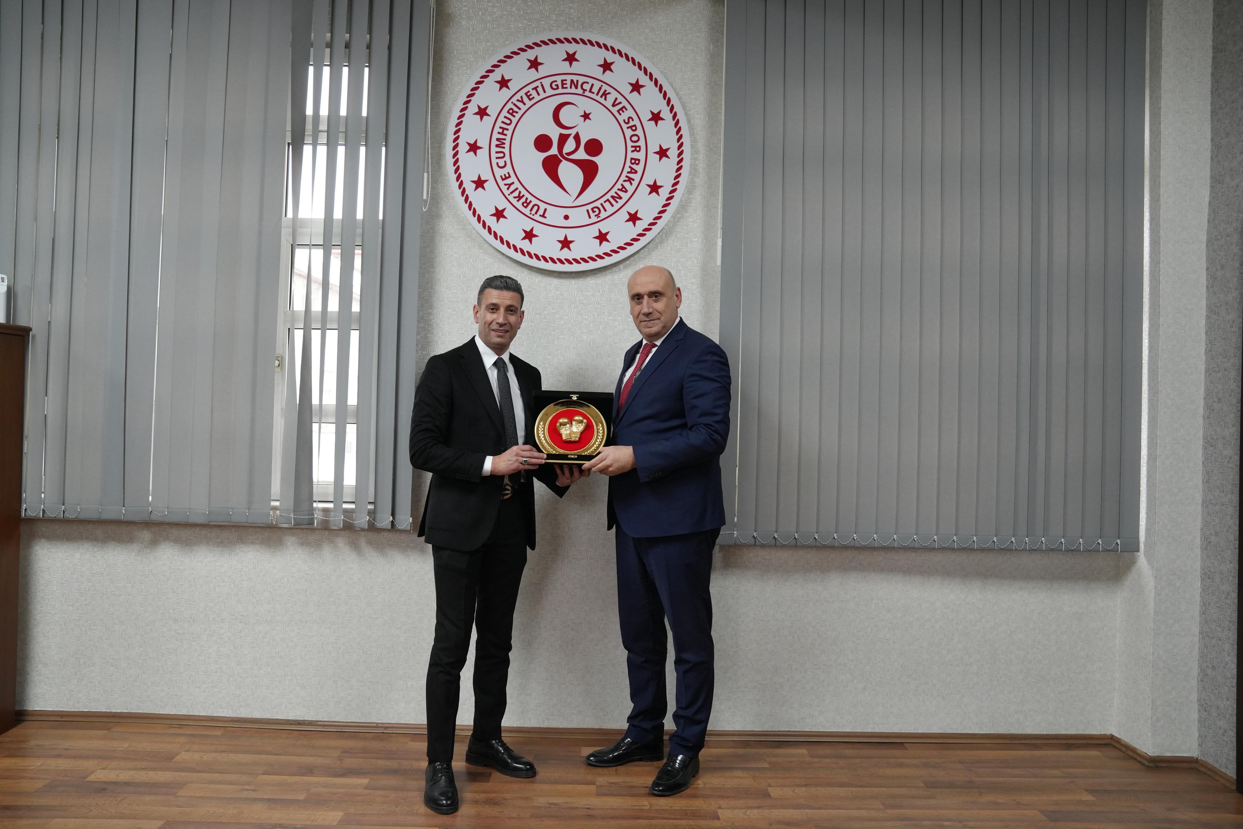 Başkan Hekimoğlu’ndan Öztürk’e Ziyaret (2)