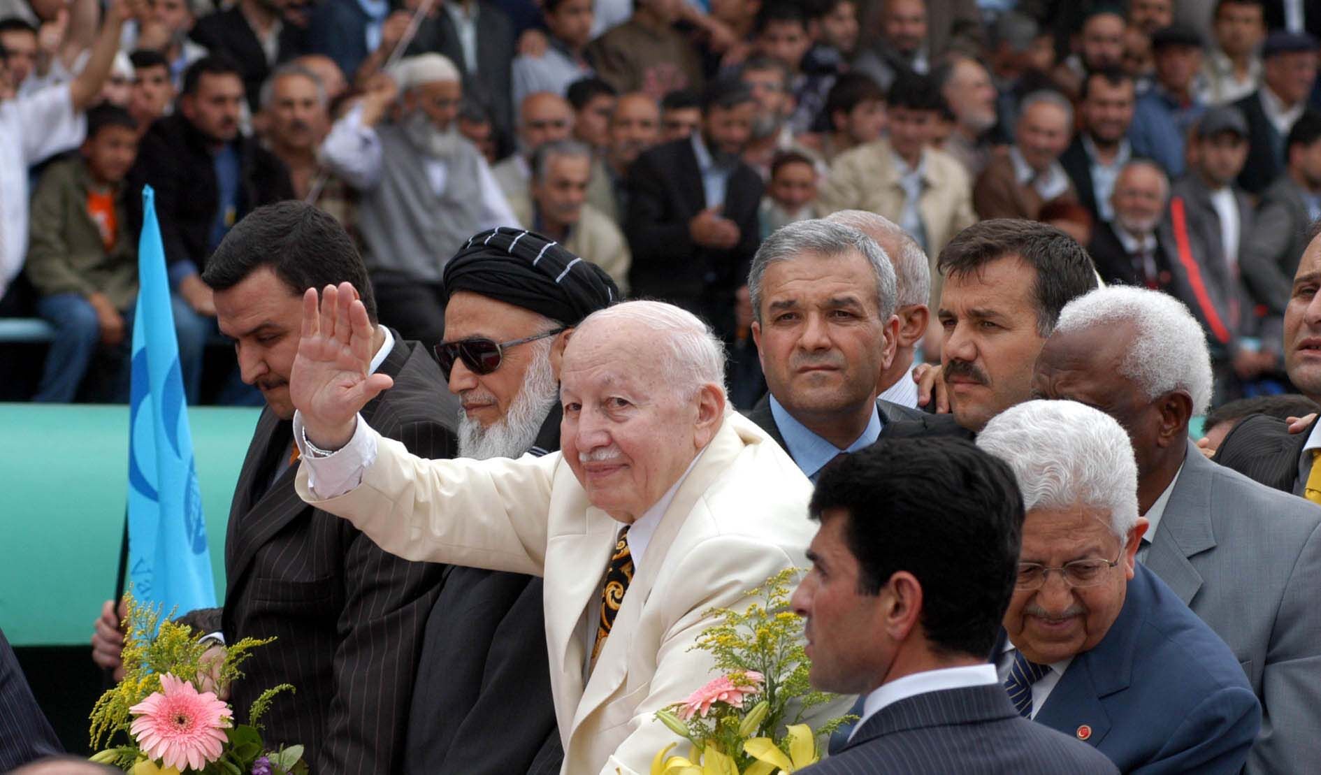 Türk siyasetine damga vuran lider: Necmettin Erbakan'ın ölüm yıl dönümü... Üzerinden 14 yıl geçti