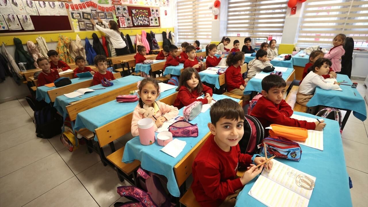 Okul Aa 2304288