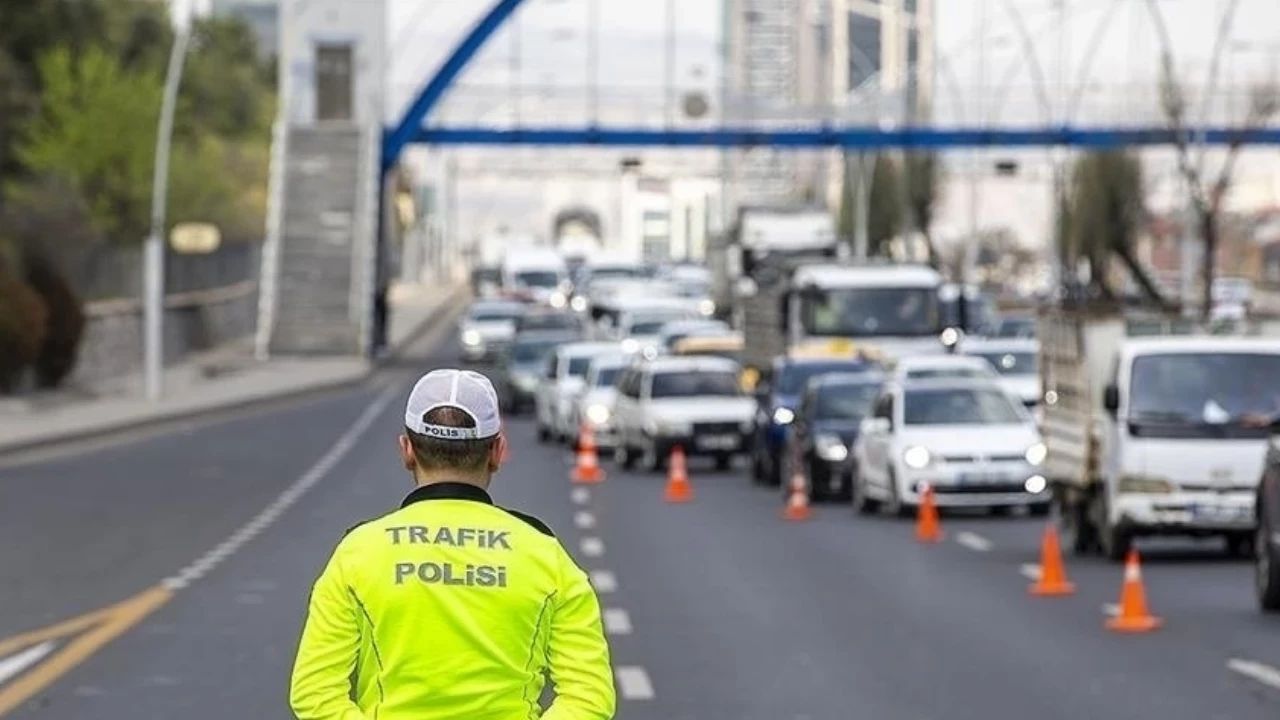 Istanbul Trafik Qgg4 Cover