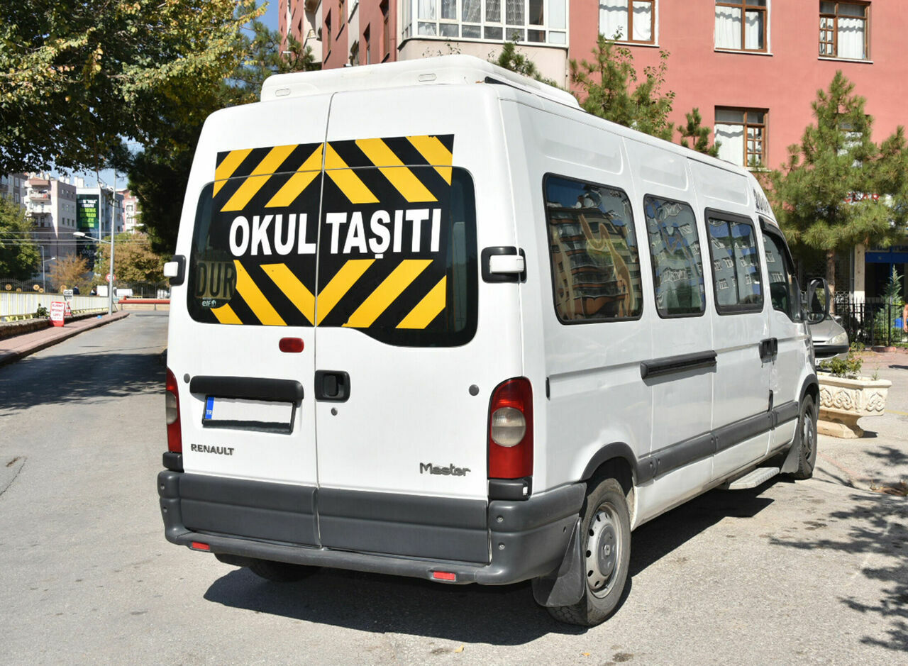Servisor B 1