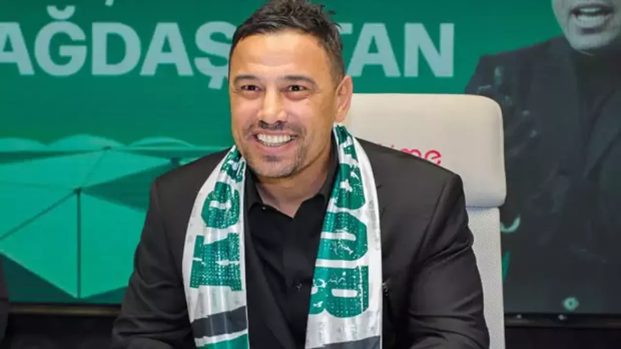 Super Lig Ekibinde Cagdas Atan Donemi Resmi Imzayi Atti 1762348510 539