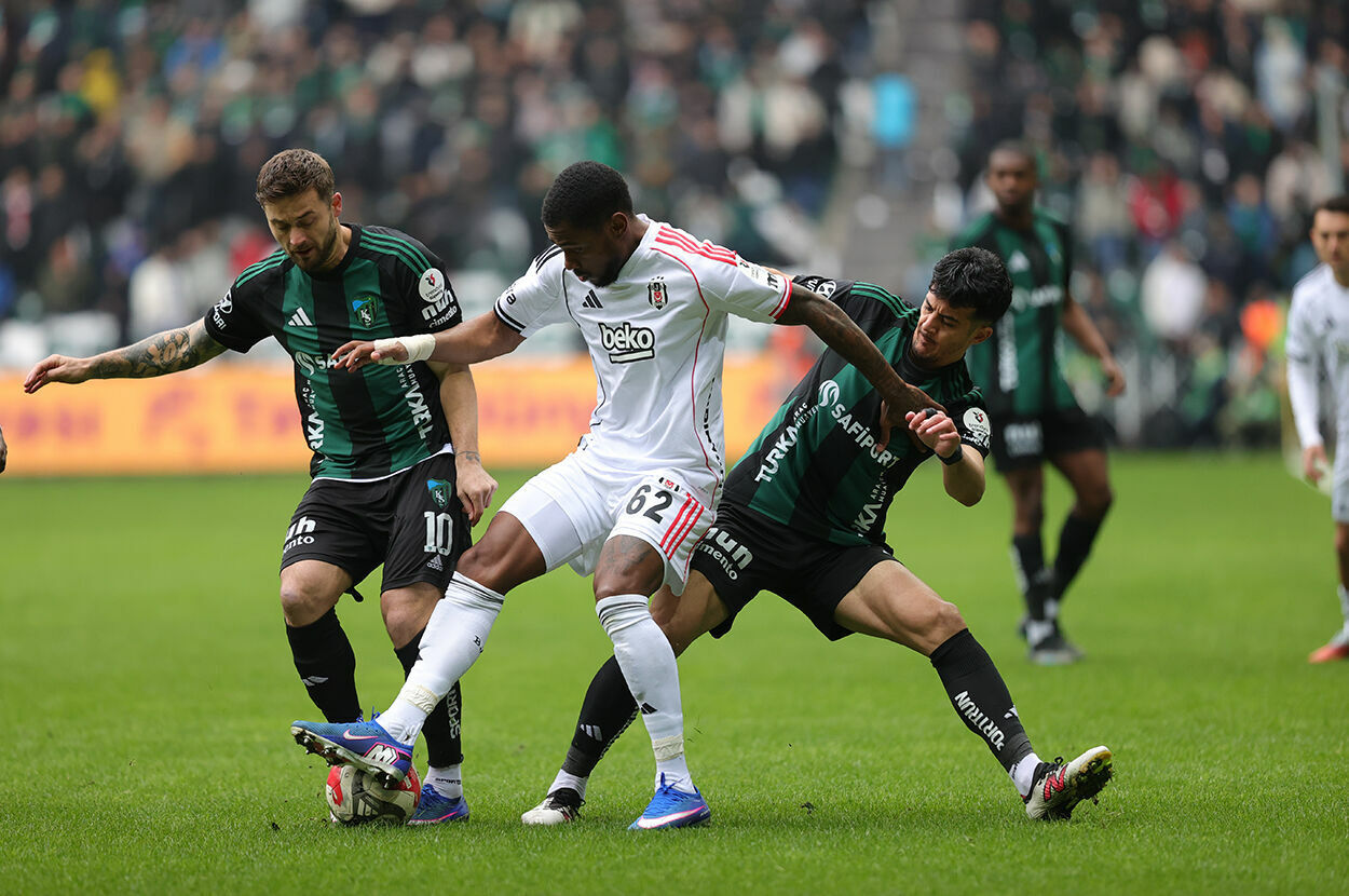 Kocaelispor Besiktas Muriilo Tayfur Bingol 160834