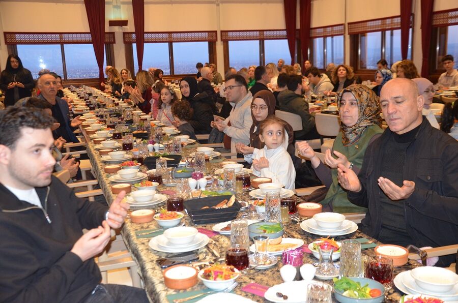 Mekpan Panel, İftarda Öğretmenleri̇ Buluşturdu Haber Fotolari (5)