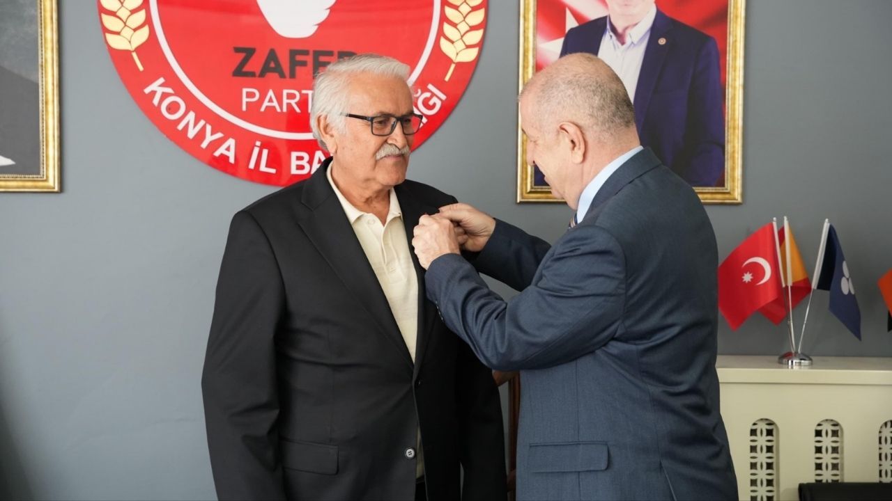 Kırmızı Ve Beyaz Modern Son Dakika Haberleri Youtube Küçük Resmi (10)-18
