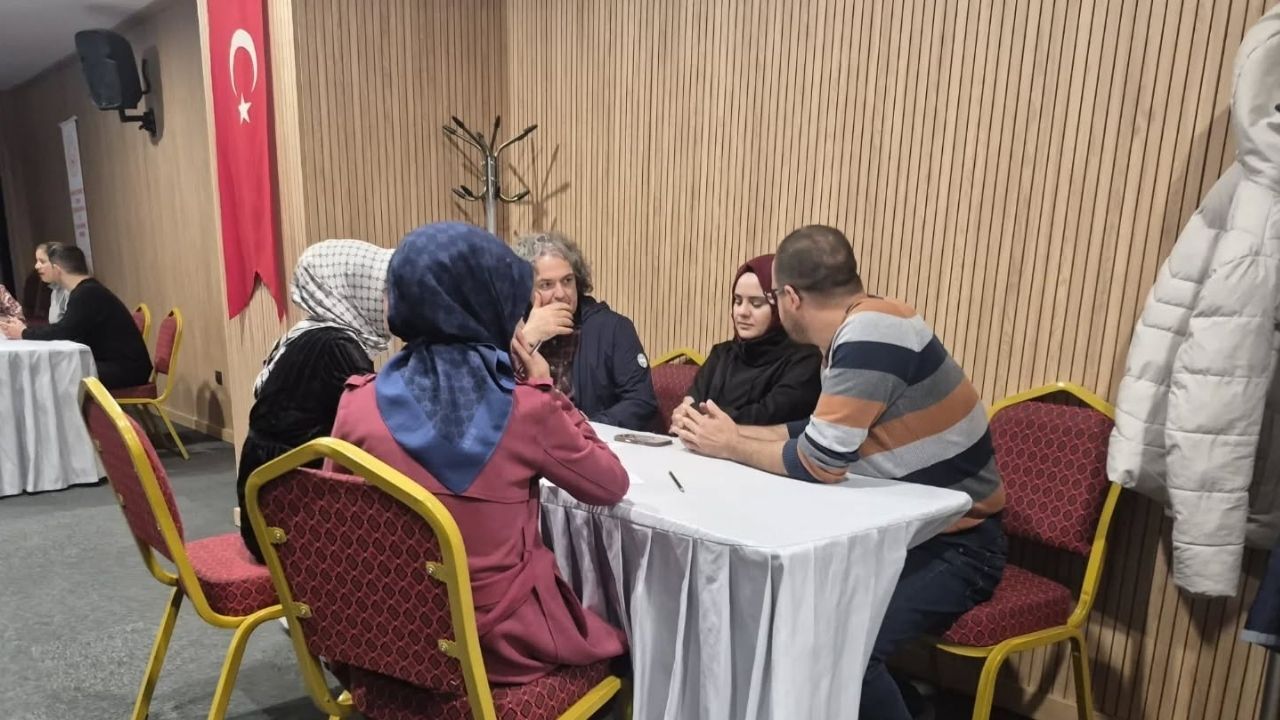 Kırmızı Ve Beyaz Modern Son Dakika Haberleri Youtube Küçük Resmi 2026 04 25T142326.754