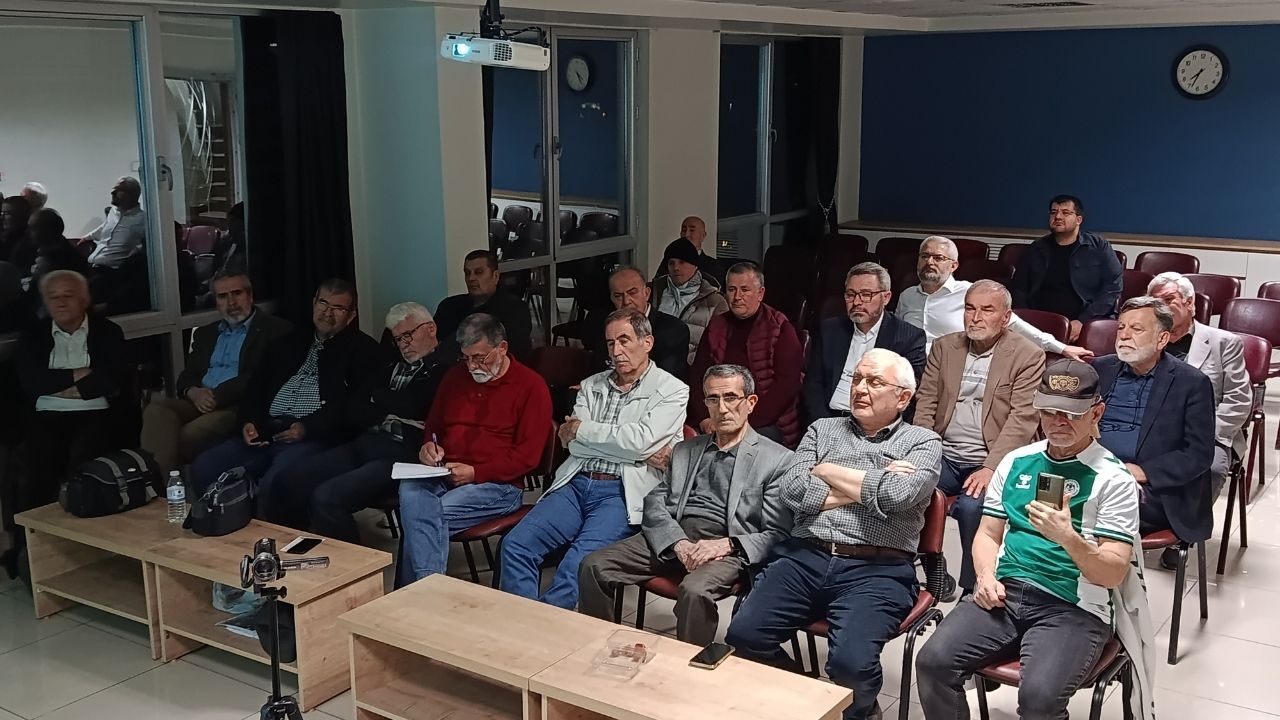 Kırmızı Ve Beyaz Modern Son Dakika Haberleri Youtube Küçük Resmi 2026 04 30T141923.684