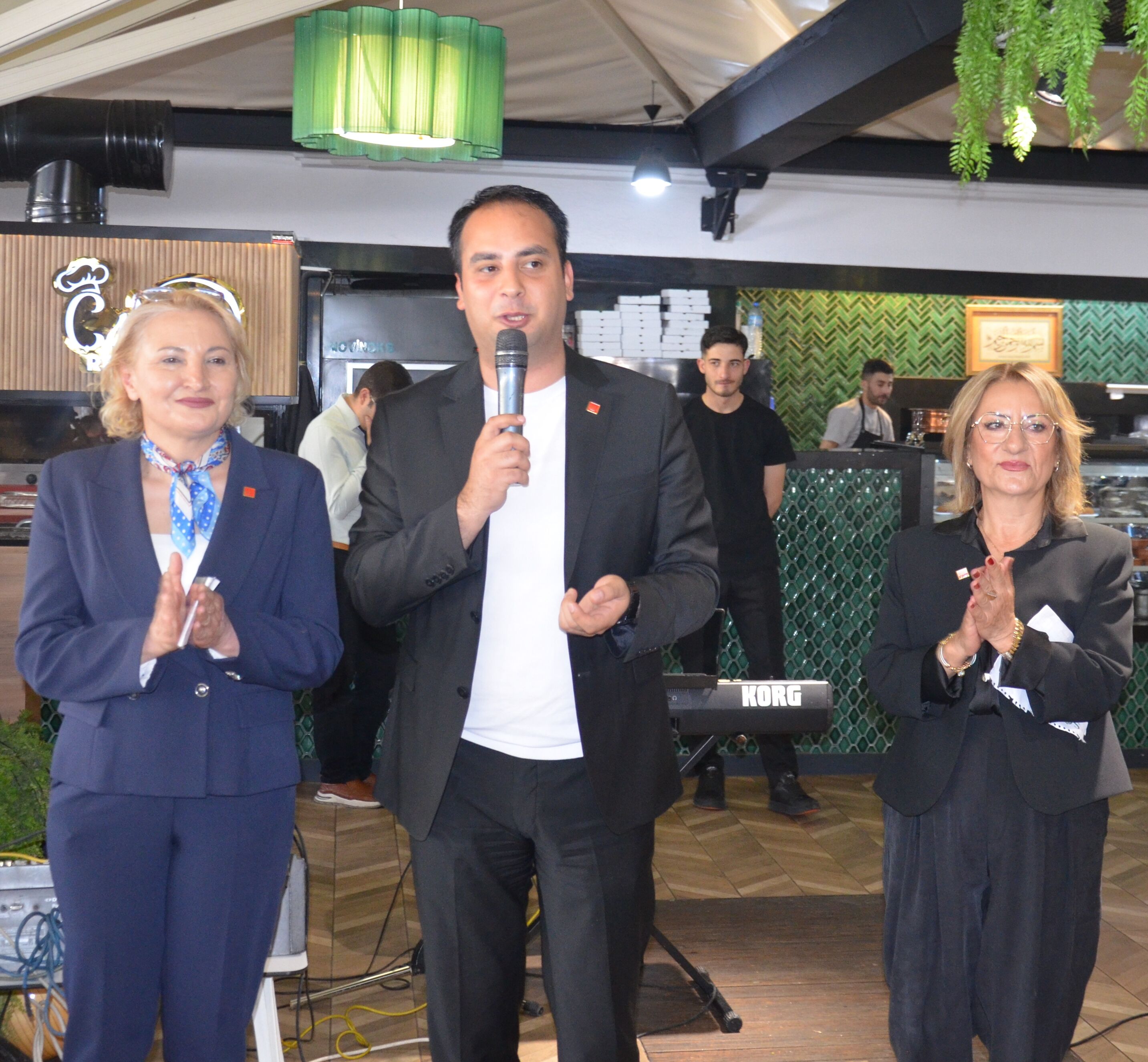 Chp Konya İl Başkani Neajat Türktaş Konuşurken