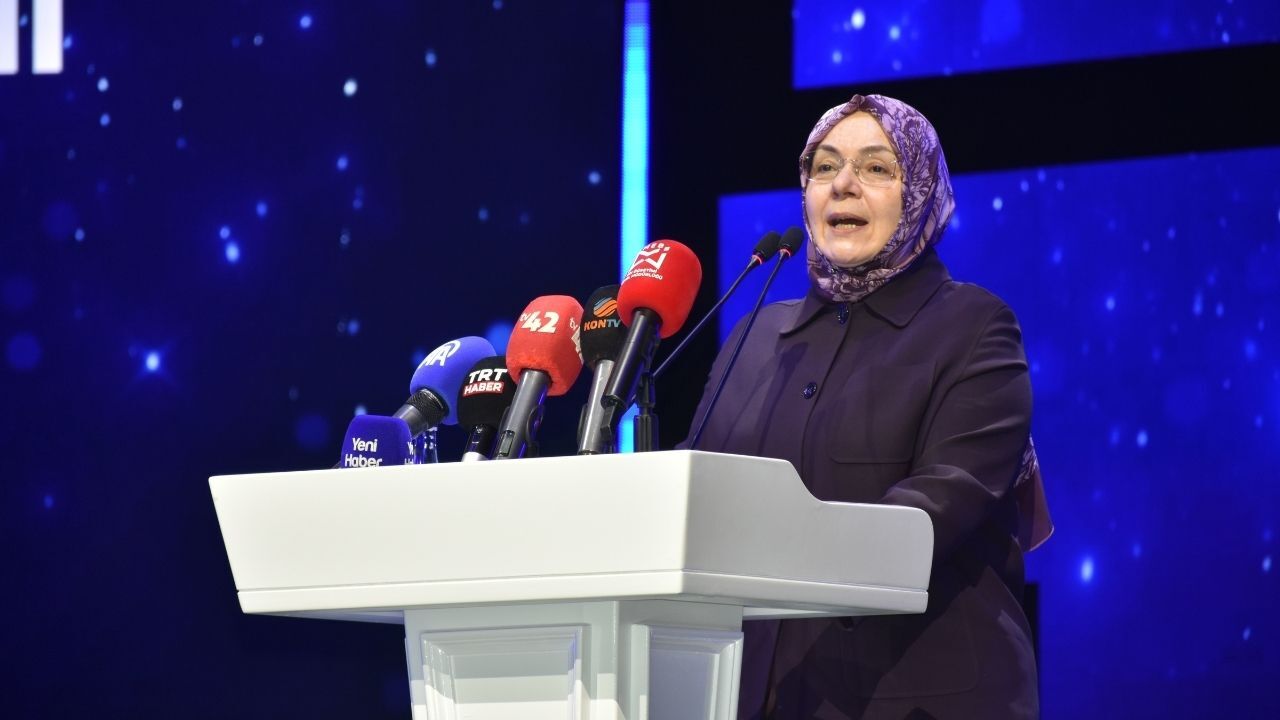 Kırmızı Ve Beyaz Modern Son Dakika Haberleri Youtube Küçük Resmi 2026 05 04T134627.584