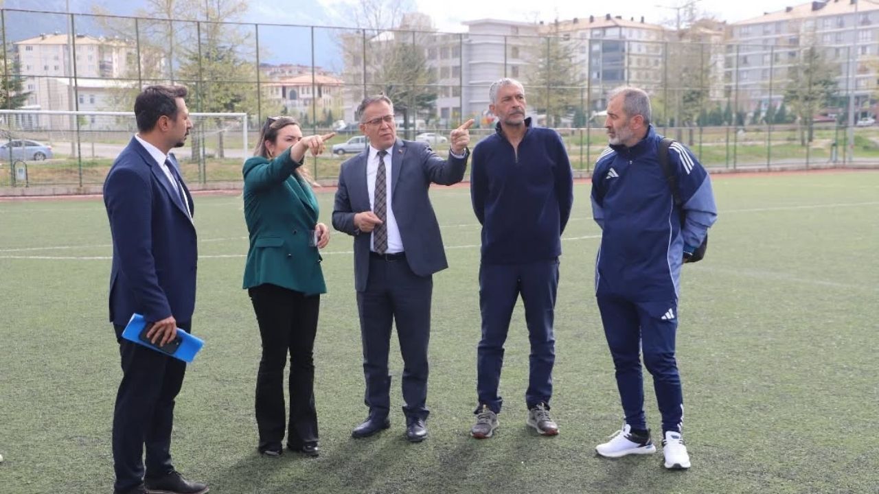 Kırmızı Ve Beyaz Modern Son Dakika Haberleri Youtube Küçük Resmi 2026 05 07T104739.069