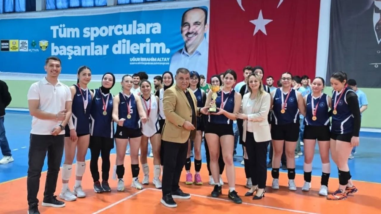 Kırmızı Ve Beyaz Modern Son Dakika Haberleri Youtube Küçük Resmi 2026 05 12T145219.891