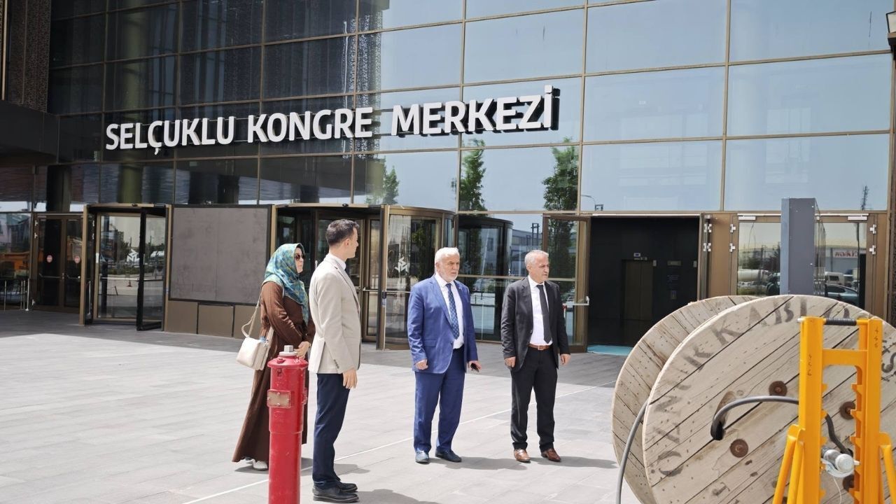 Kırmızı Ve Beyaz Modern Son Dakika Haberleri Youtube Küçük Resmi 2026 05 12T165224.456