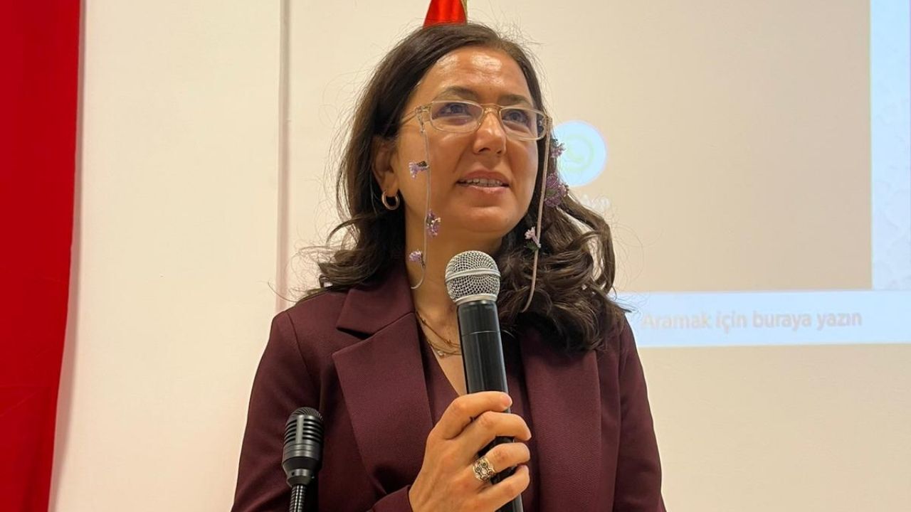 Kırmızı Ve Beyaz Modern Son Dakika Haberleri Youtube Küçük Resmi 2026 05 14T155554.549