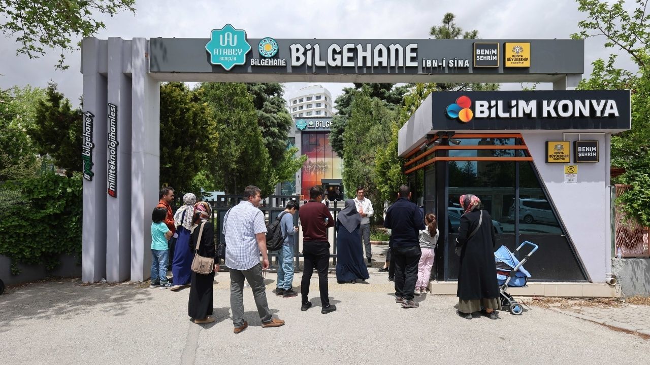 Kırmızı Ve Beyaz Modern Son Dakika Haberleri Youtube Küçük Resmi 2026 05 18T133149.769
