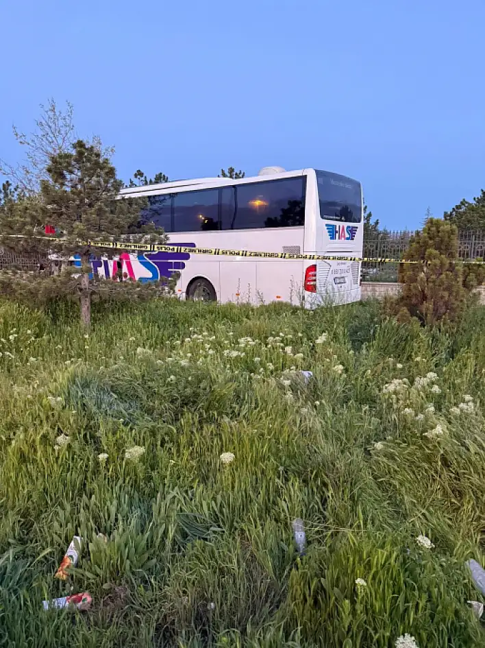 Konyada Yolcu Otobusu Tira Carpti 1 1309952 389423 1778743605 Ueyi0 V