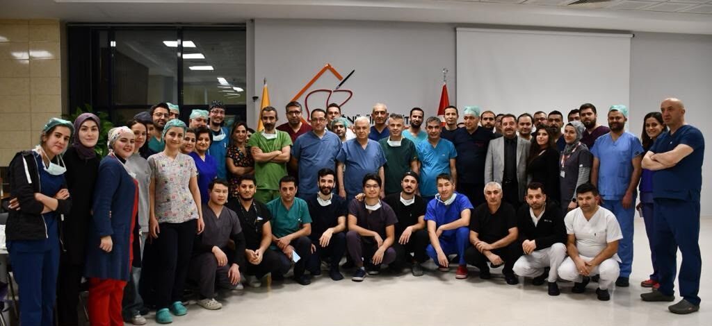 06 Dünya Tıp Tarihine Geçecek Başarı İlk Sekizli Çapraz Karaciğer Nakli Malatya’da İnönü Üniversitesinde Yapıldı