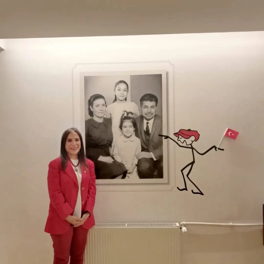 Çi̇ğdem Çi̇çek Akay (1)