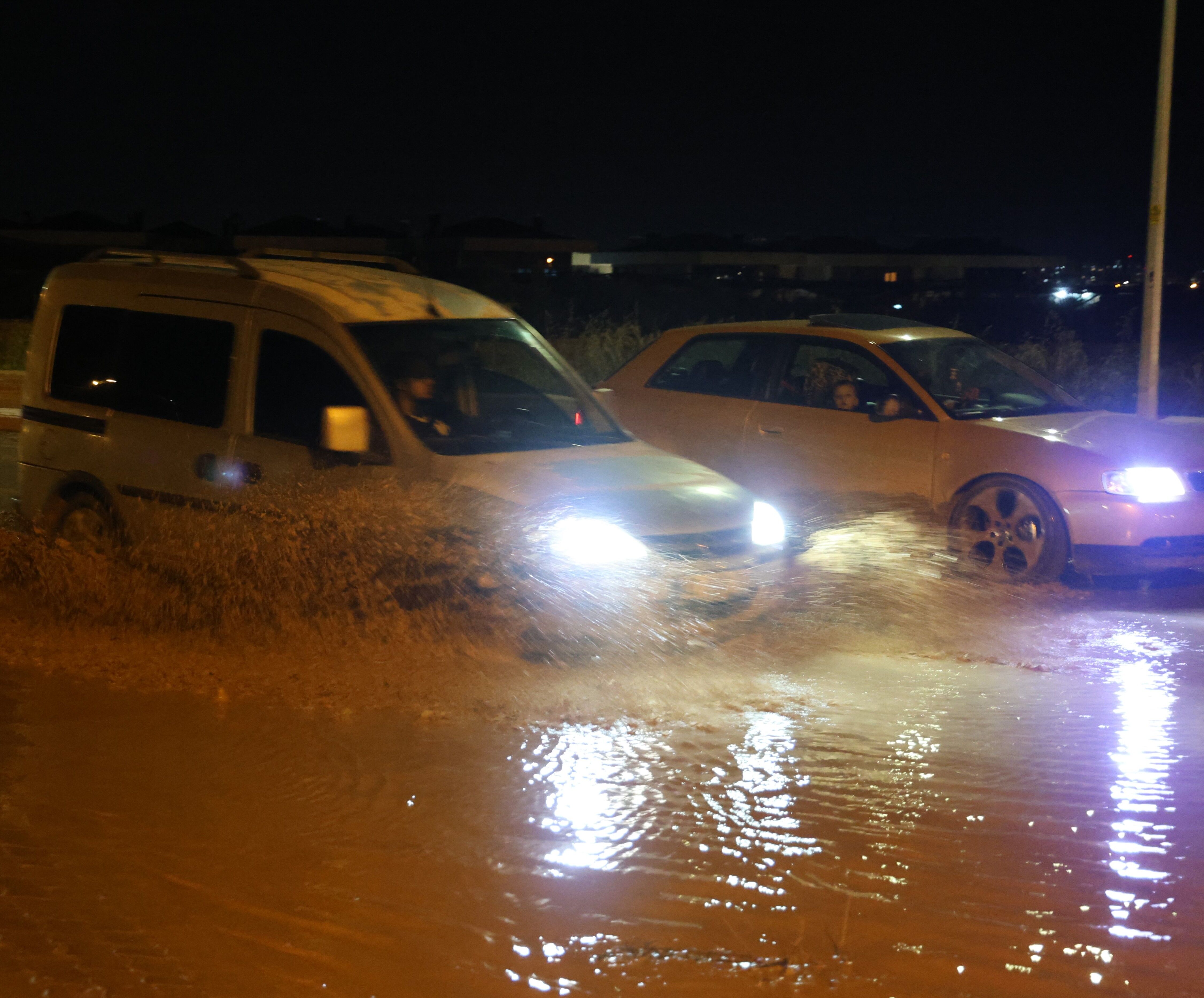Konya Sel (1)