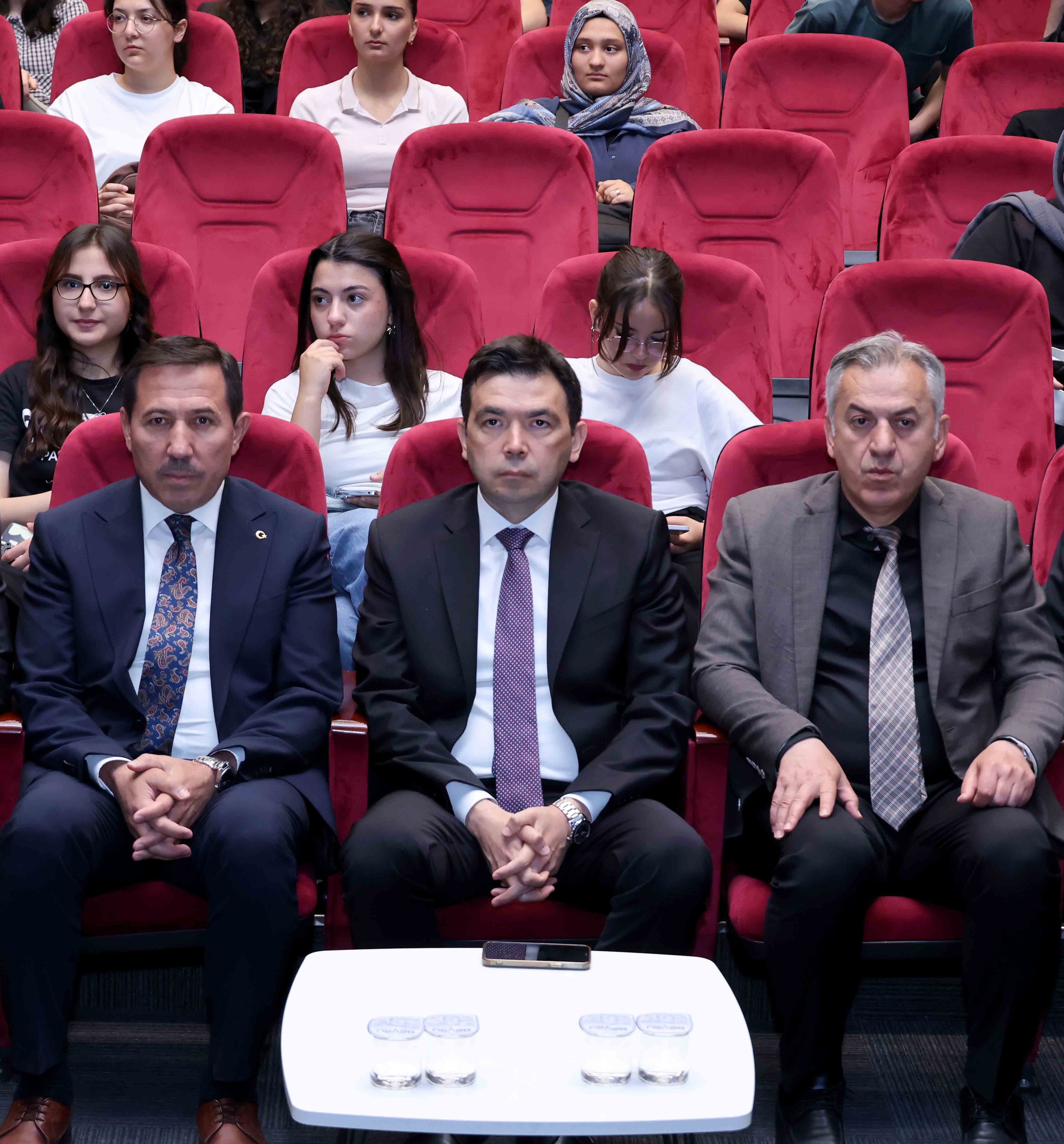 Konya’dan Cop31’E Geçmi̇şten Geleceğe Sürdürülebi̇li̇r Yaşamin İzi̇nde Programi Karatay’da Gerçekleşti̇ri̇ldi̇ (1)