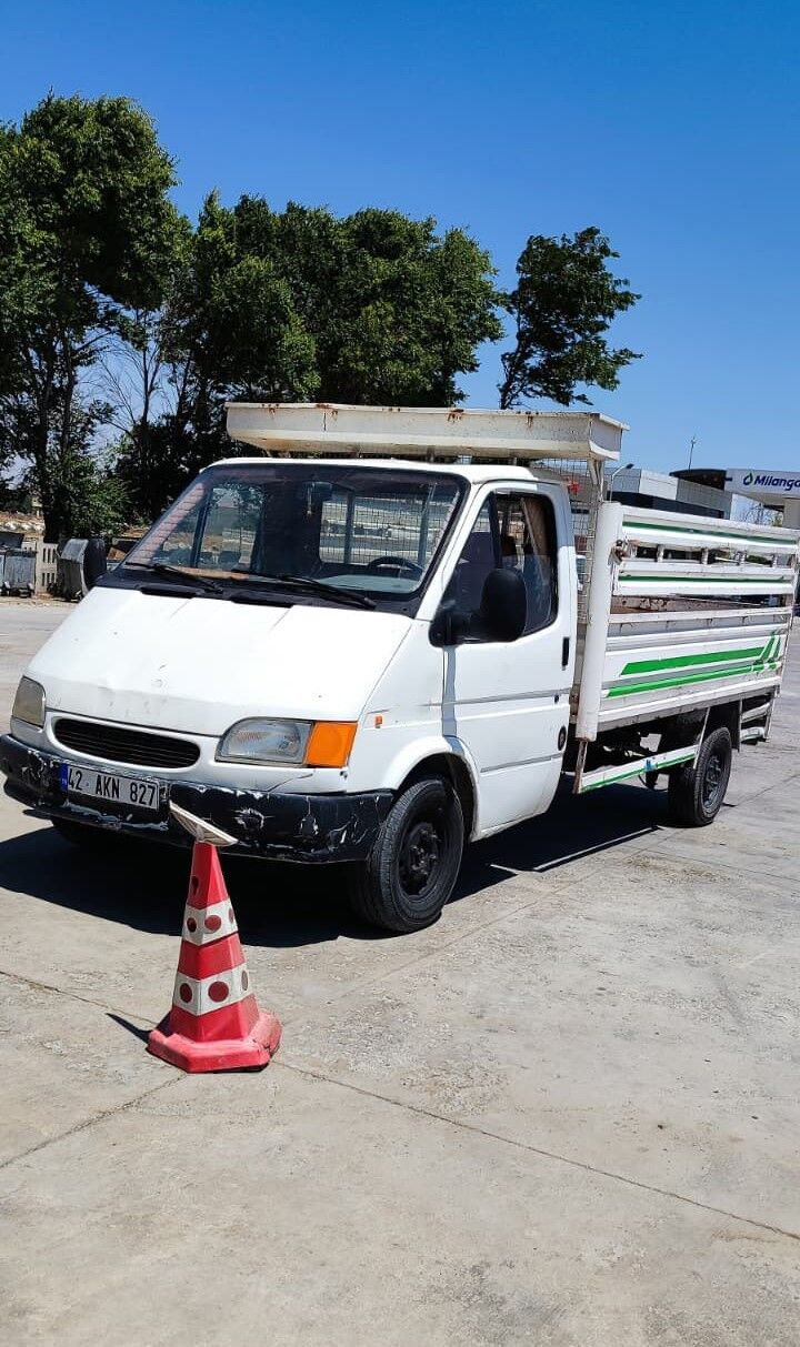 A W756810 02