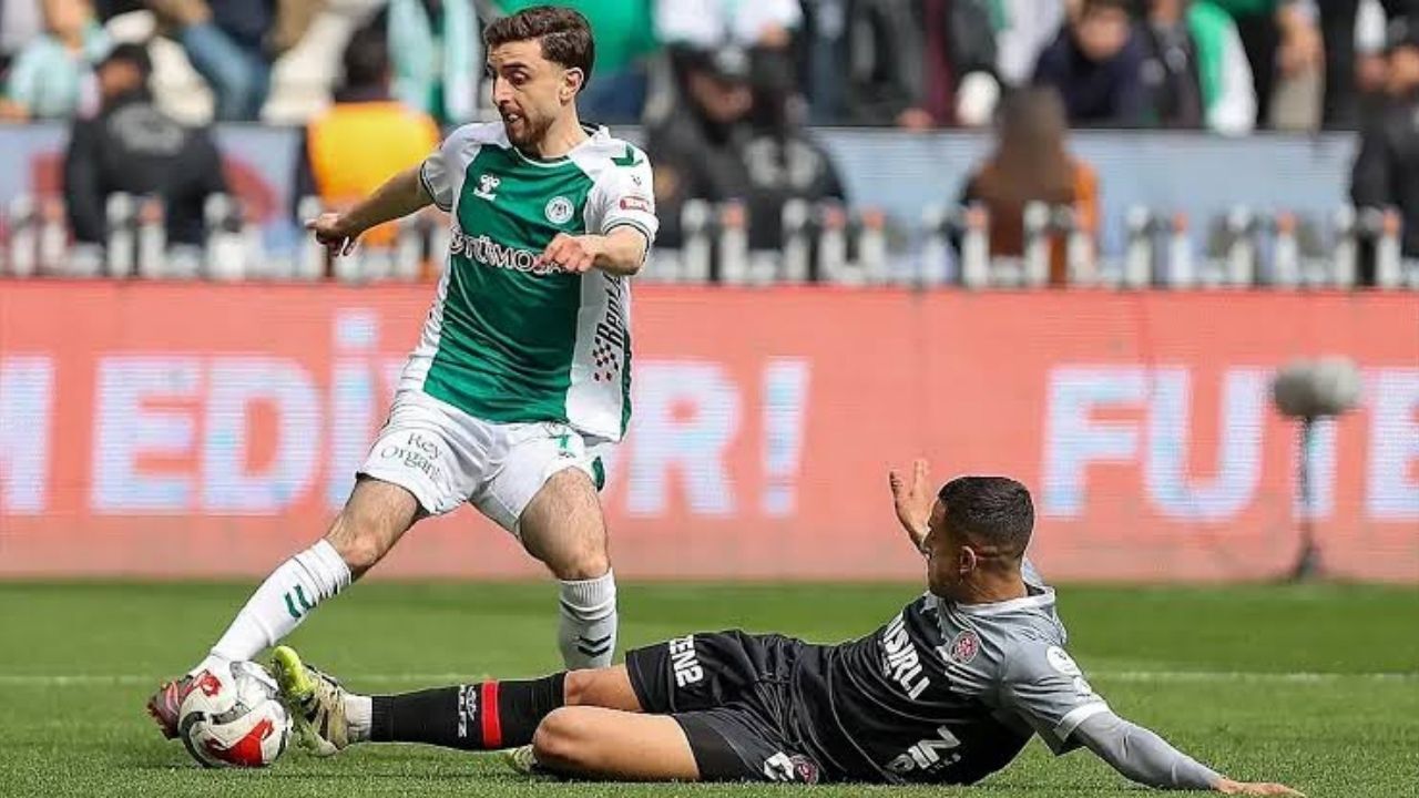 İlhan Palut yeşil ışık yaktı: Konyaspor’da flaş transfer kararı!