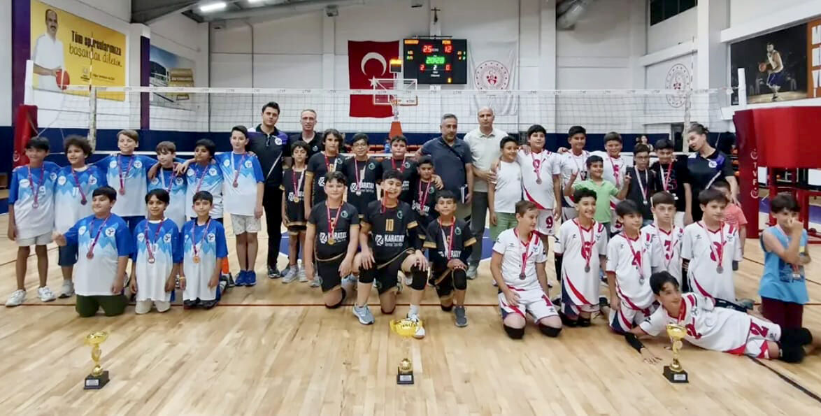 U11 Erkek Voleybol Takimi Namağlup Konya Şampi̇yonu Oldu (1)