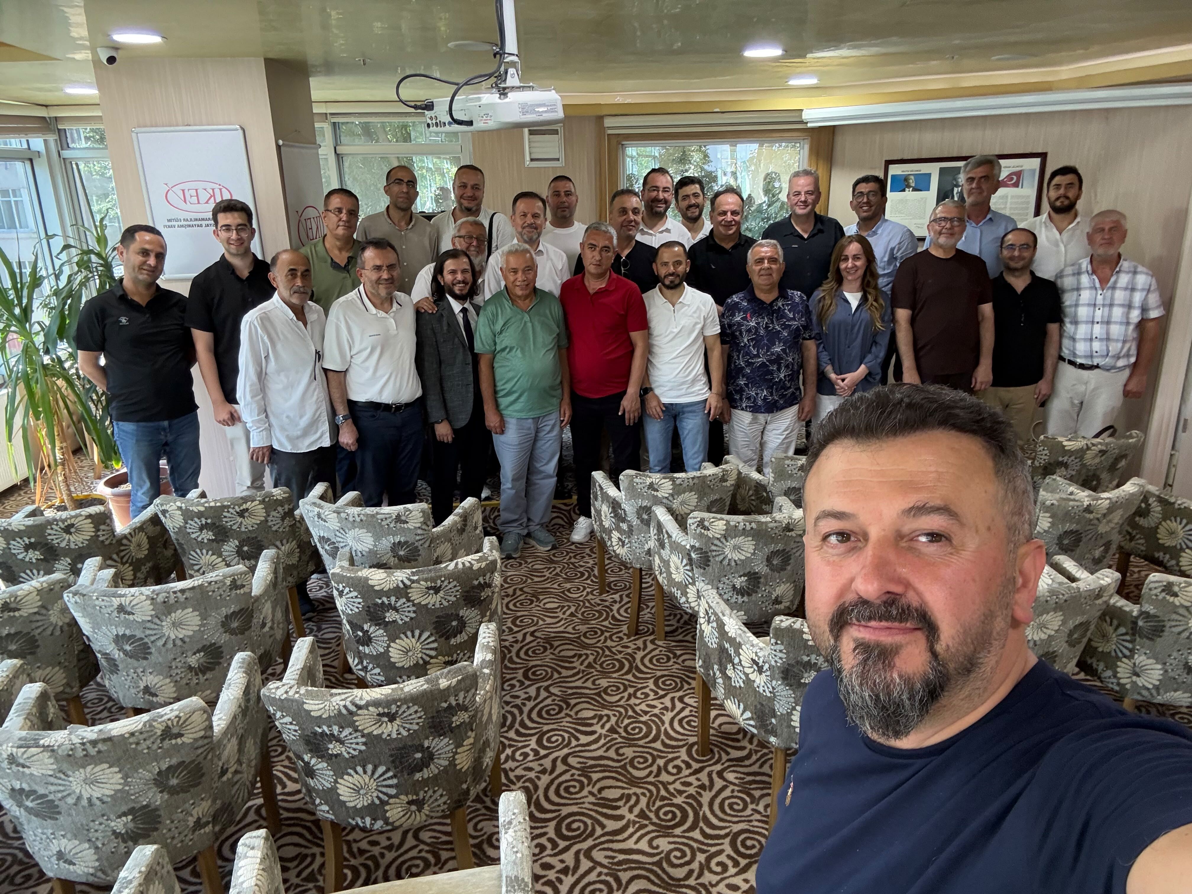İstanbul'daki Konyalı iş insanları harekete geçti: Dev oluşum Bakırköy’deki büyük buluşmayla yola çıktı