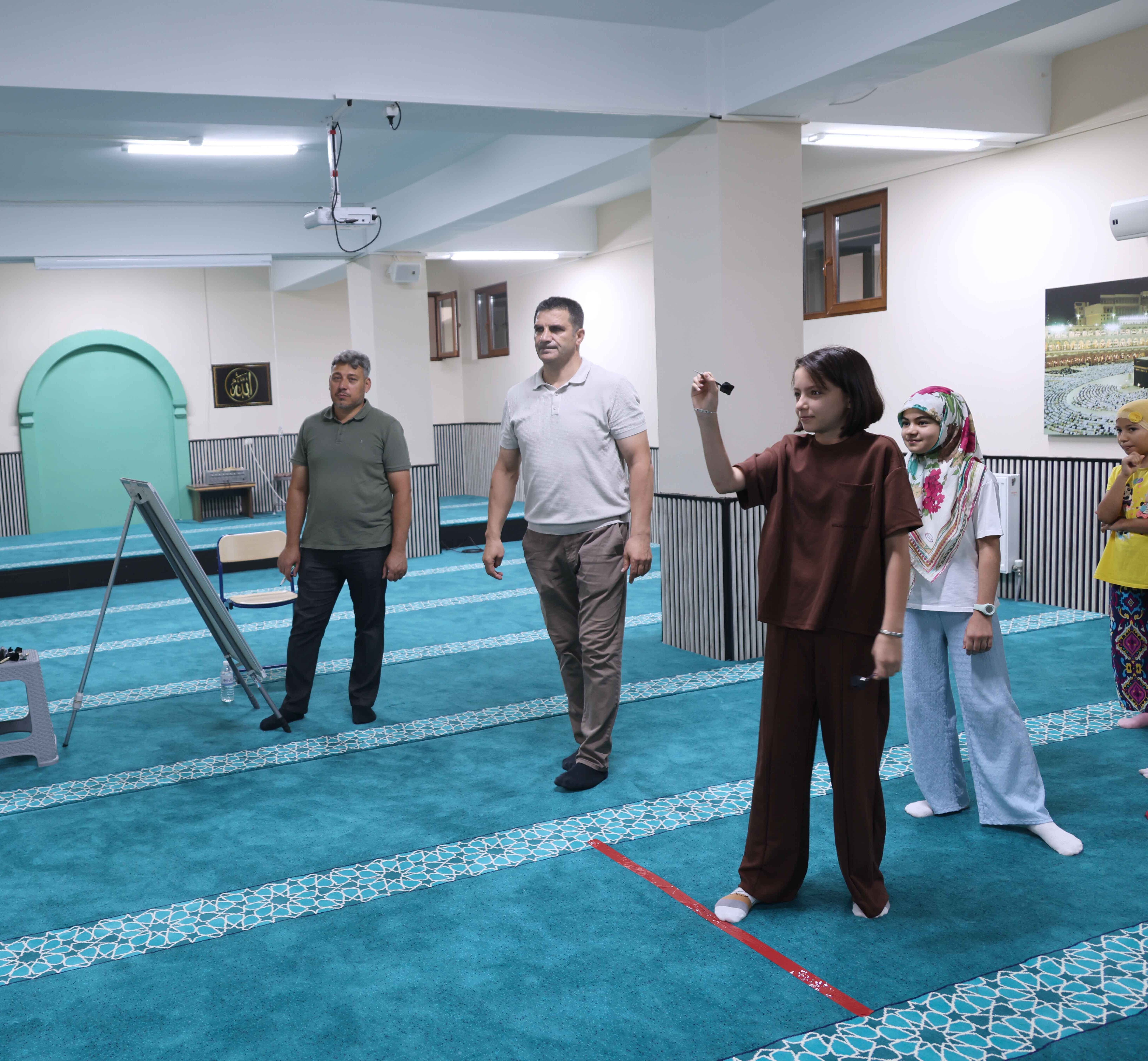 Cami̇ler Ve Kuran Kurslari Arasi Dart Turnuvasi Başladi (2)