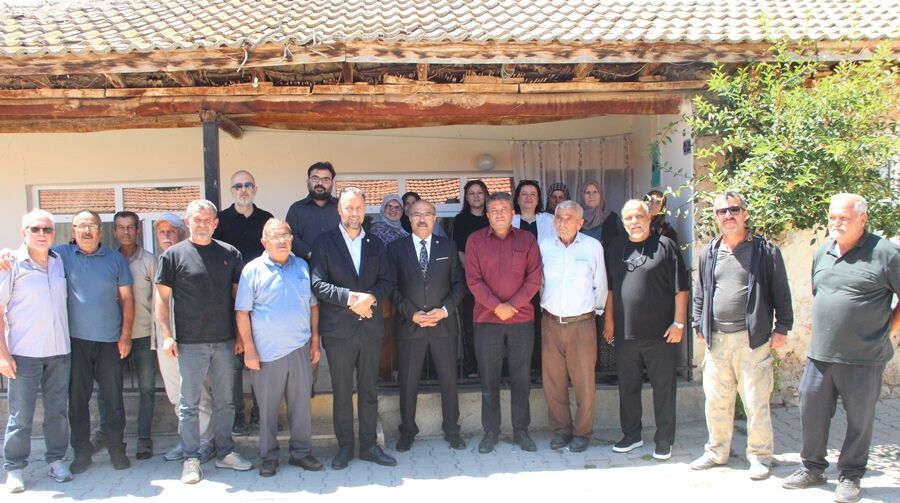 Kadi̇r Ulusoy Ve Heyet, Gölkaşi Mahallesi̇ Saki̇nleri̇yle Bi̇rli̇kte Foto
