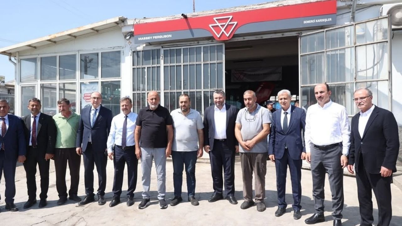 Kırmızı Ve Beyaz Modern Son Dakika Haberleri Youtube Küçük Resmi 2026 08 07T143208.851