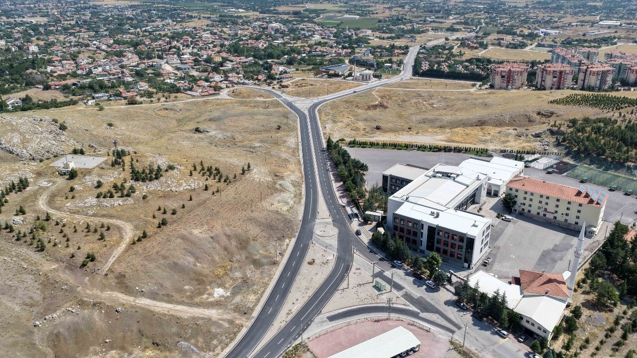 Kırmızı Ve Beyaz Modern Son Dakika Haberleri Youtube Küçük Resmi 2026 08 10T145300.077