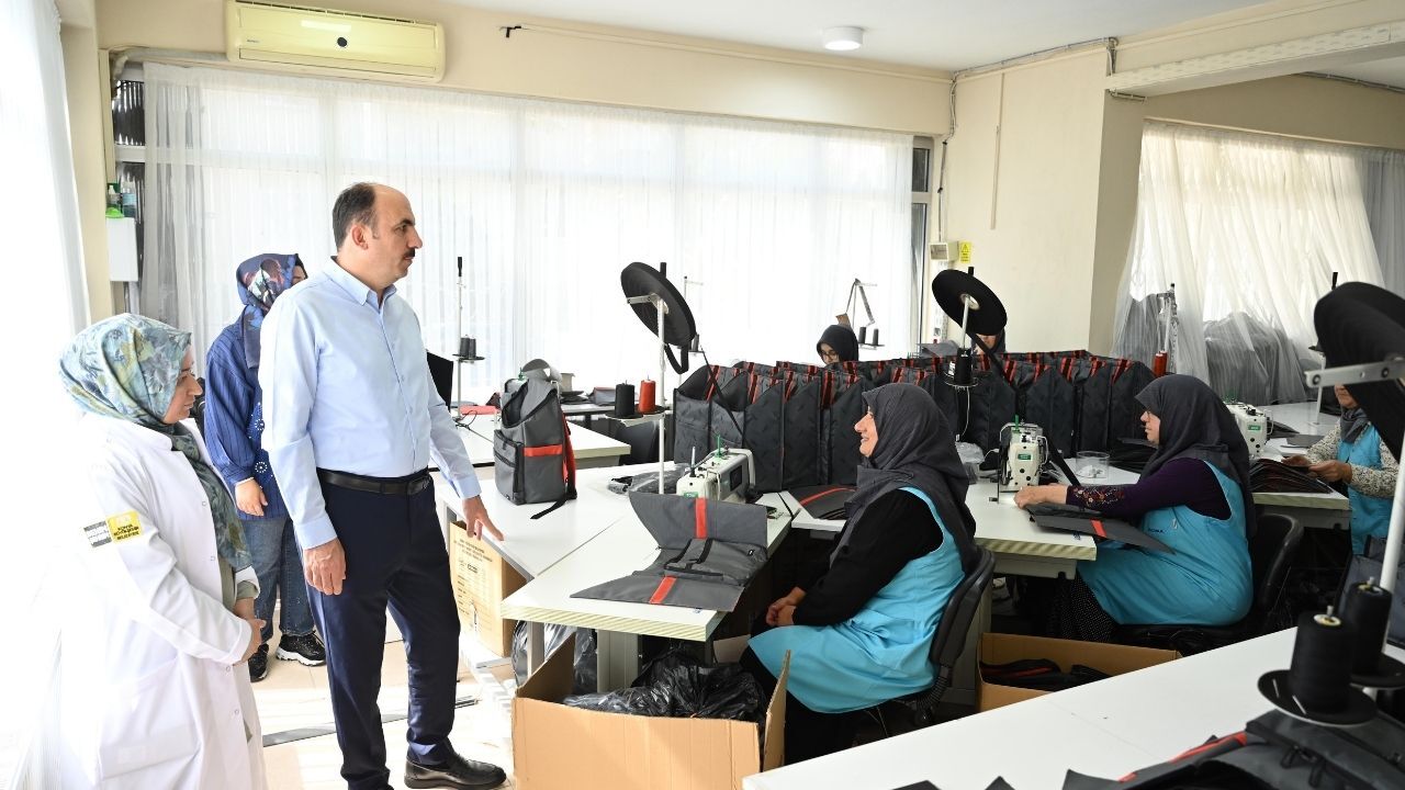 Kırmızı Ve Beyaz Modern Son Dakika Haberleri Youtube Küçük Resmi 2026 08 18T122519.846