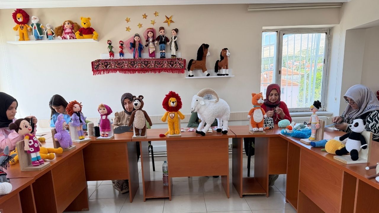 Kırmızı Ve Beyaz Modern Son Dakika Haberleri Youtube Küçük Resmi 2026 08 18T122541.585